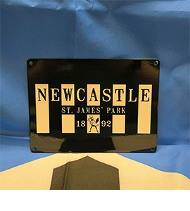 Newcastle 1892 Magpie (Metal Sign)